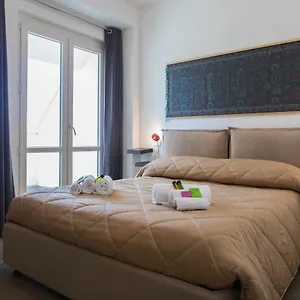Overseas - Penthouse - Attico - Palazzo San Matteo - Apartment